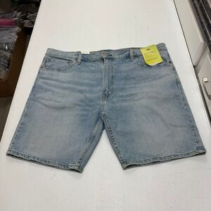 Levis 412 Slim Shorts Mens 42 Light Wash Blue Denim Flex Performance 39387-0039